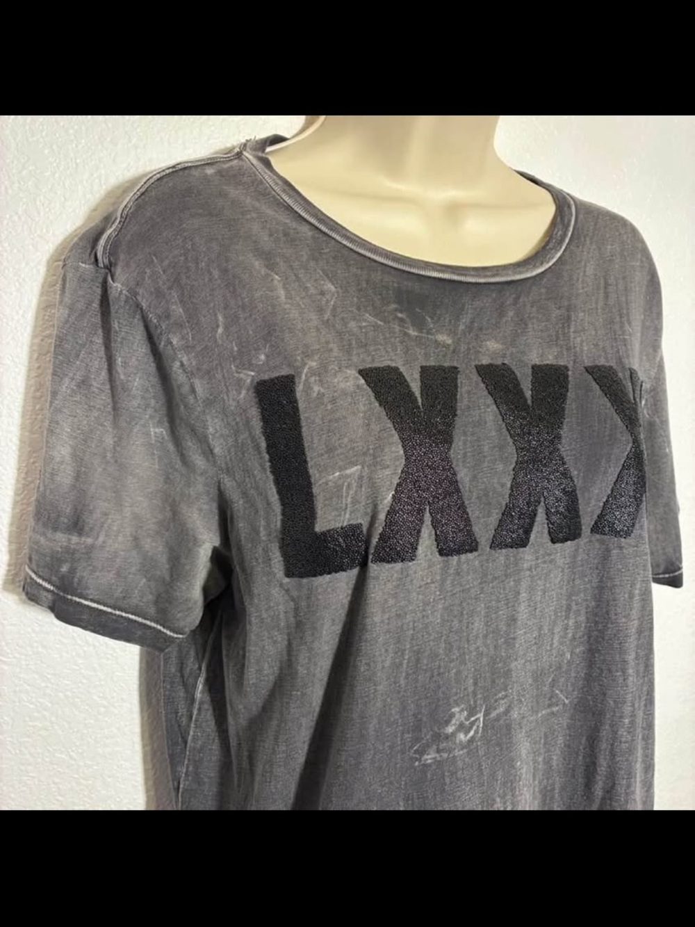 Guess women’s  Washed Charcoal LXXX Graphic Tee Size Medium